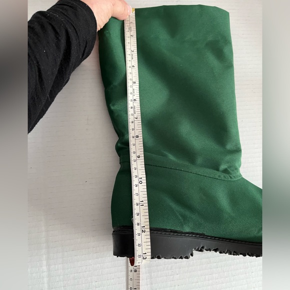 COUGAR GALE GREEN FAUX FUR LINED BOOTS. Size 9/9.5 - Picture 10 of 13